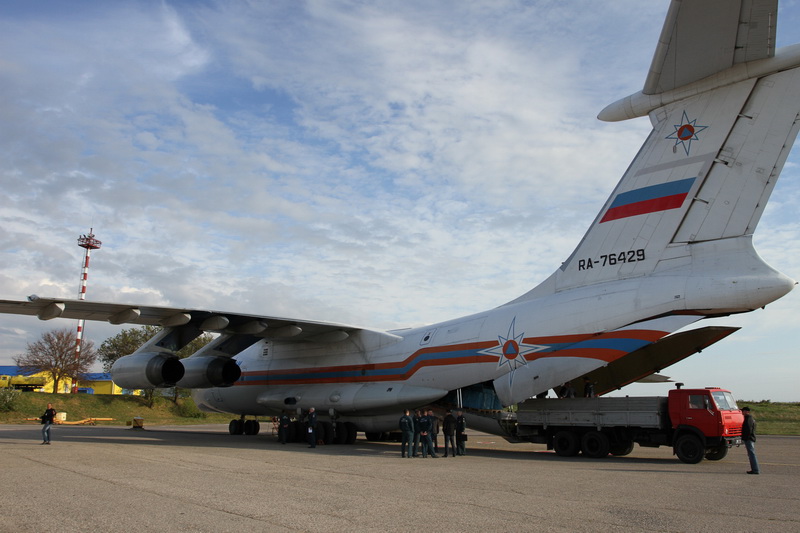 В Крым прибыл Ил-76 с гуманитарным грузом