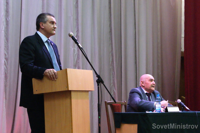 Крымский премьер встретился с представителями национально-культурных обществ