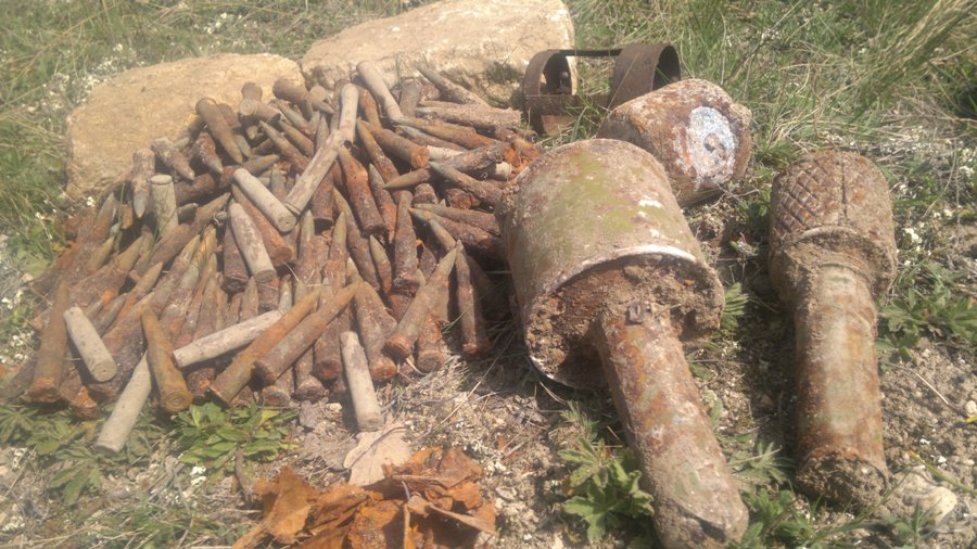 Под Севастополем нашли схроны снарядов времен войны 