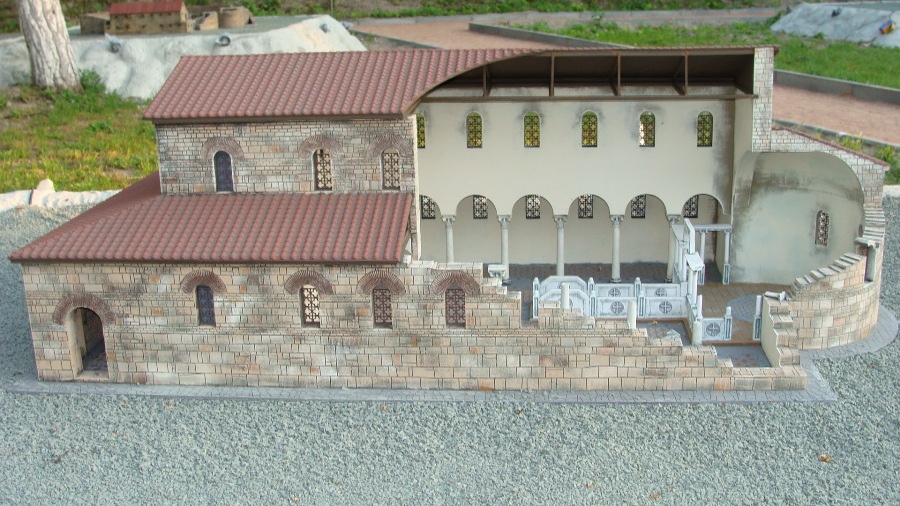 В парке миниатюр Бахчисарая появились новые экспонаты