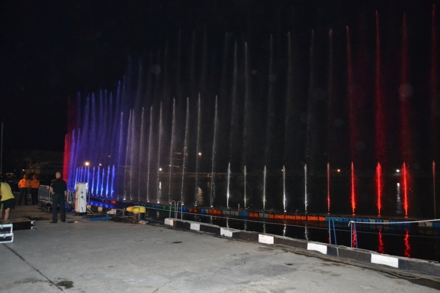 В Ялте в полночь масштабным концертом встретили День России