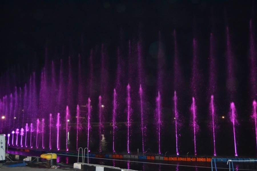 В Ялте в полночь масштабным концертом встретили День России