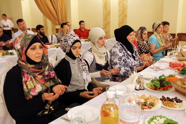 В Симферополе провели праздничный ифтар