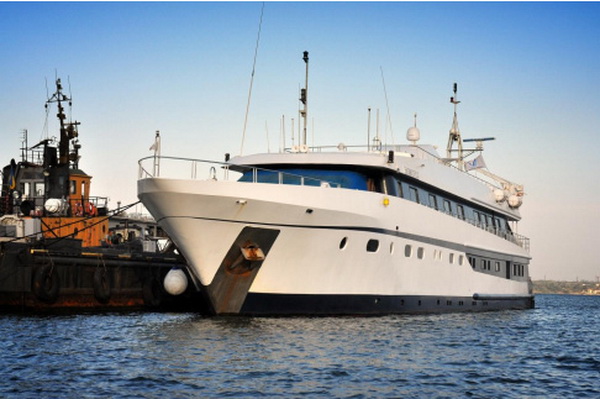 Круиз, В порт Керчи зашло круизное судно