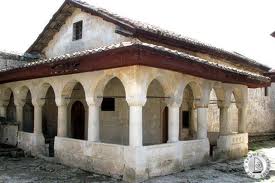 Караимская кенасса в Бахчисарае находится в аварийном состоянии Караимская кенасса в Бахчисарае находится в аварийном состоянии