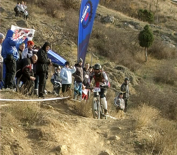 Даунхилл, В Севастополе соревновались в скоростном спуске на велосипедах