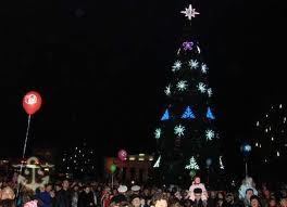 Городская елка, Во всех районах Севастополя зажгут новогодние елки