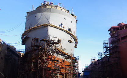 Керченский завод «Залив», Азаров в Керчи спустит на воду новые суда