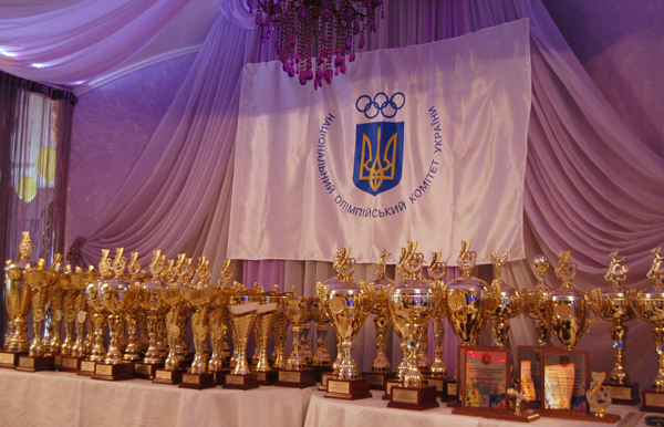 В Симферополе чествовали лучших спортсменов 2012 года В Симферополе чествовали лучших спортсменов 2012 года