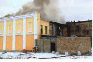 На ремонт сгоревшего дома в центре Симферополя выделят 400 тыс. грн. Ремонт социальных объектов, На ремонт сгоревшего дома в центре Симферополя выделят 400 тыс. грн.