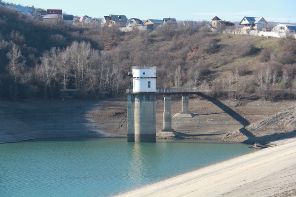 На Партизанском водохранилище построили мини-ГЭС