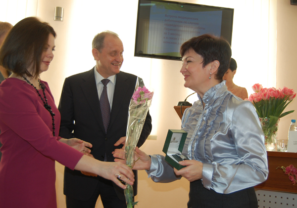 перинатальный центр, Глава Совмина провел праздничное собрание в перинатальном центре