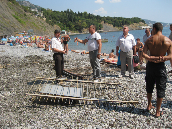 Зеленый мыс пляж, Скандальный застройщик пляжа в Алупке дружит с Кличко