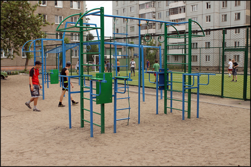 В Ялте реконструируют пять спортивных площадок В Ялте реконструируют пять спортивных площадок