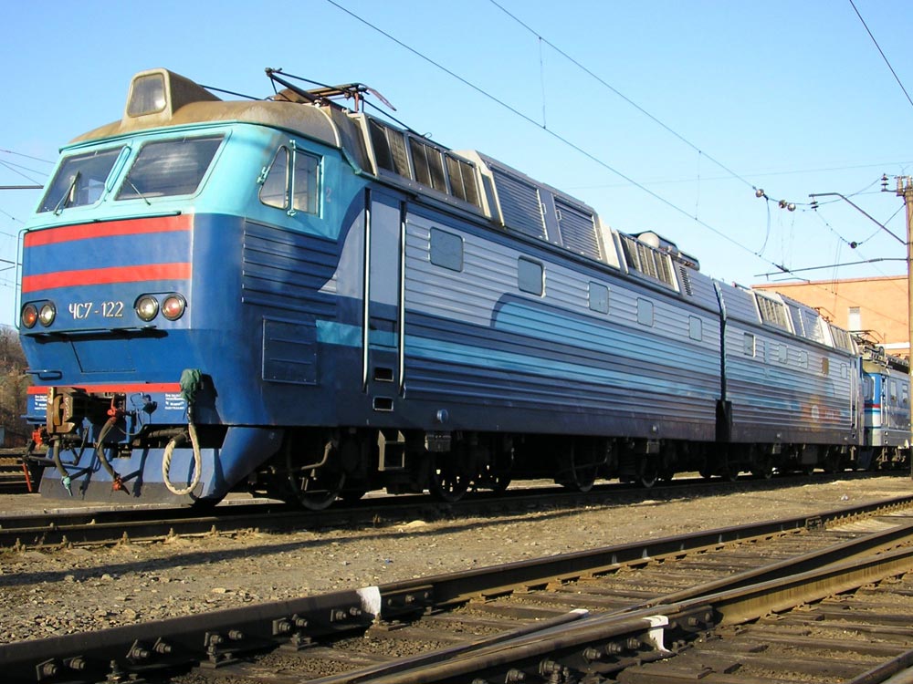 В Крыму приостановили движение поездов из-за поломки электровоза В Крыму приостановили движение поездов из-за поломки электровоза