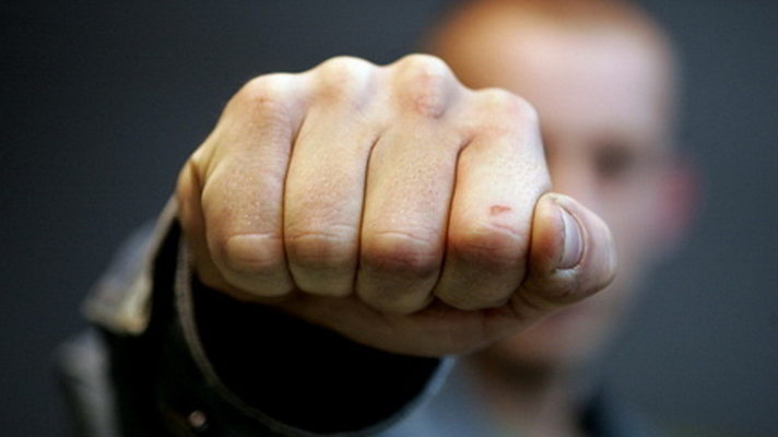 В Крыму предложили создать кризисный центр для пострадавших от насилия В Крыму предложили создать кризисный центр для пострадавших от насилия