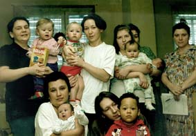 В Симферополе стали выплачивать помощь матерям с детьми в СИЗО