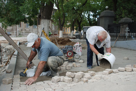 Благоустройство, Соборную площадь в Евпатории вымостят гранитом