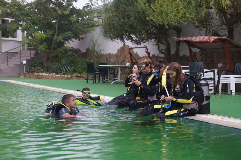 туристический слет, В Крыму юных историков учили самообороне и погружению на глубину
