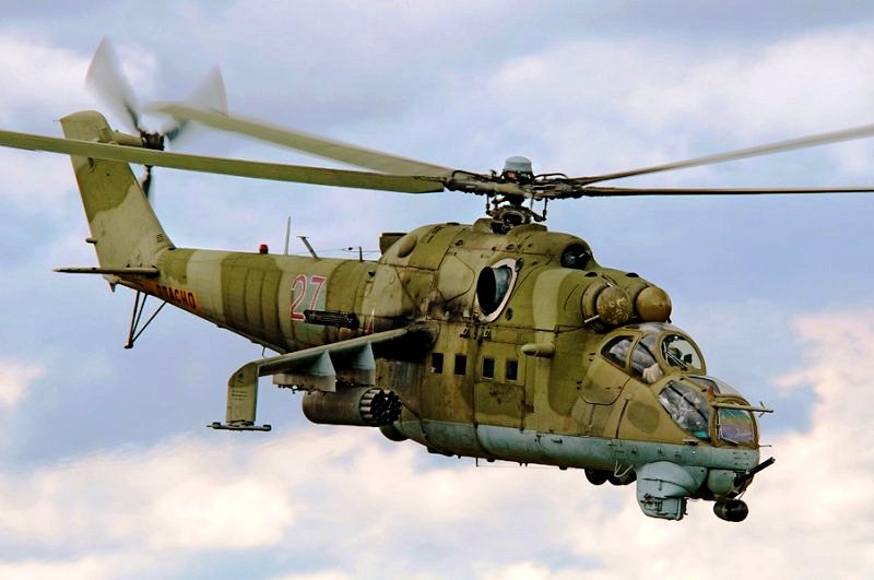 На аэродроме под Севастополем упал вертолет