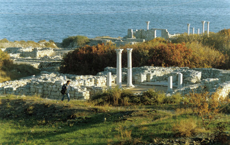 При незаконном строительстве на территории Херсонеса повредили часть некрополя незаконное строительство, При незаконном строительстве на территории Херсонеса повредили часть некрополя