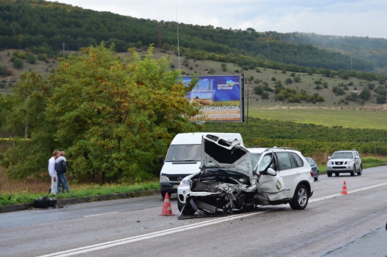 ДТП, В столкновении автомобилей возле Севастополя погиб человек