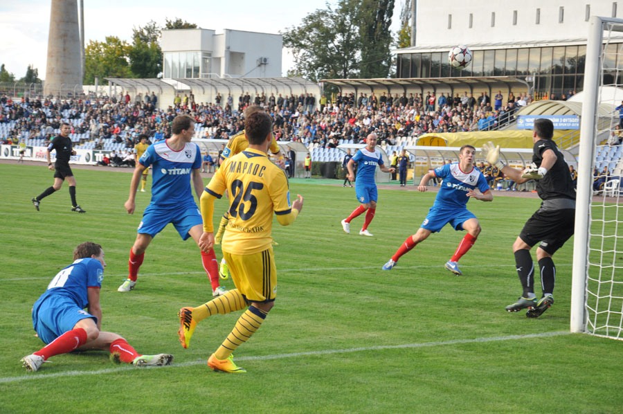 Таврия, Харьковчане разгромили «Таврию» 