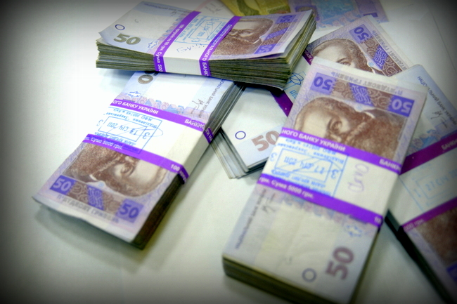 Коррупция, ПТУ в Феодосии насчитали 318 тыс. грн. убытков