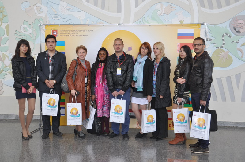 В Крыму открылся молодежный форум «Таврический бриз» форум, В Крыму открылся молодежный форум «Таврический бриз»