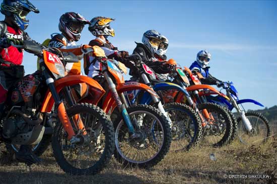 Дорога в Профессорском уголке в Алуште перекрыта из-за гоночных соревнований Мотоспорт, Дорога в Профессорском уголке в Алуште перекрыта из-за гоночных соревнований