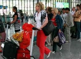 В Крым на оздоровление приехали немецкие туристы Туристы, В Крым на оздоровление приехали немецкие туристы