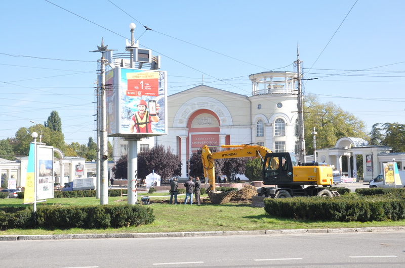 В центре Симферополя на площади установят мультимедийные экраны Благоустройство, В центре Симферополя на площади установят мультимедийные экраны