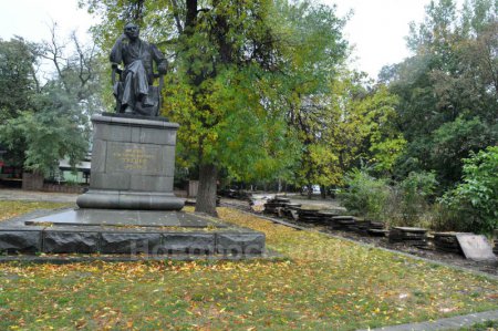 Вандализм, Из-за вандализма в симферопольском парке Тренева усилят охрану