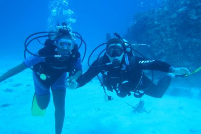 Происшествие, В Черноморском районе спасатели помогли двум аквалангистам