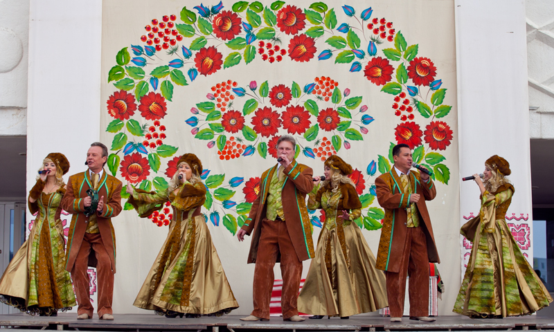 В Севастополе народными гуляниями отметили три праздника