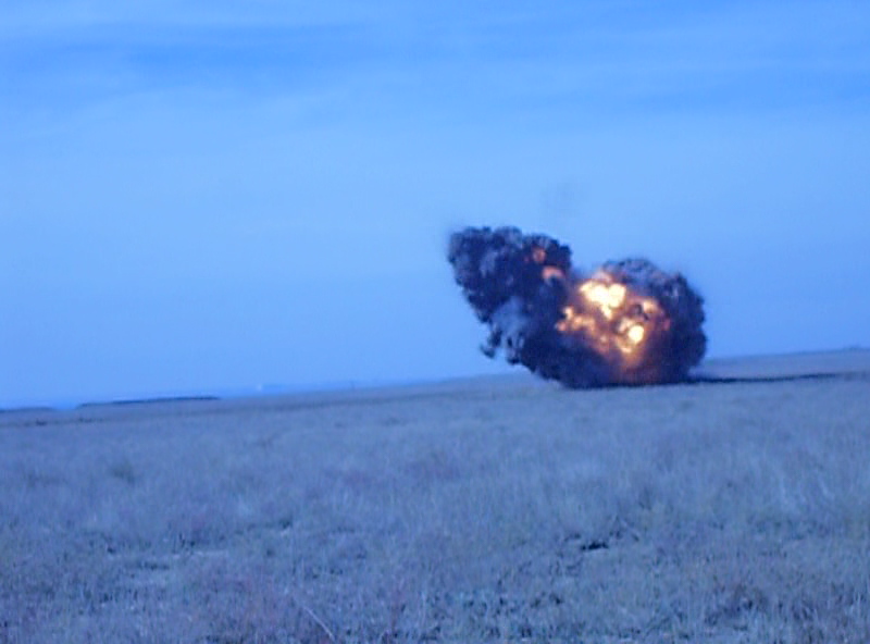 В Крыму уничтожили 2 тонны боеприпасов Бомба, В Крыму уничтожили 2 тонны боеприпасов