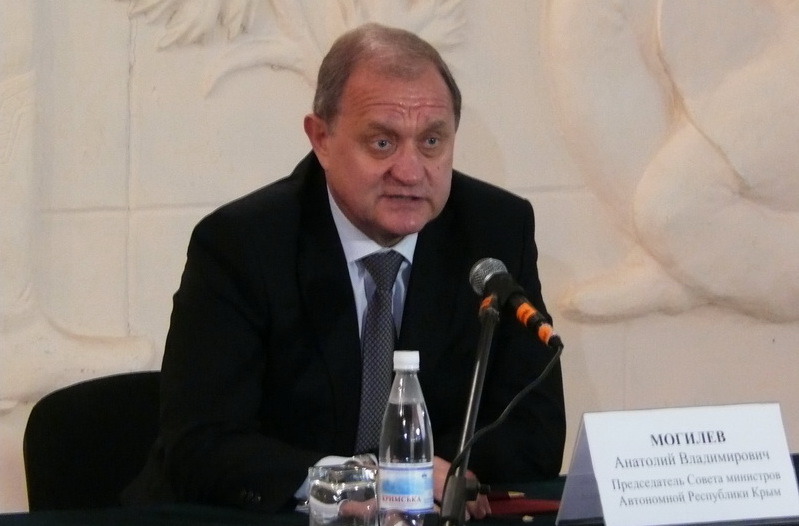 агрофирма Крым, Премьер Крыма опроверг причастность сына Януковича к агрофирме «Крым»