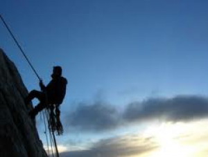 Происшествие, Под Симферополем с горы сняли мужчину