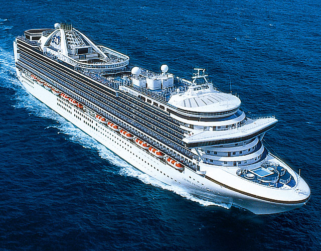 Порт, Круиз, Порты Крыма посетило более 140 круизных лайнеров