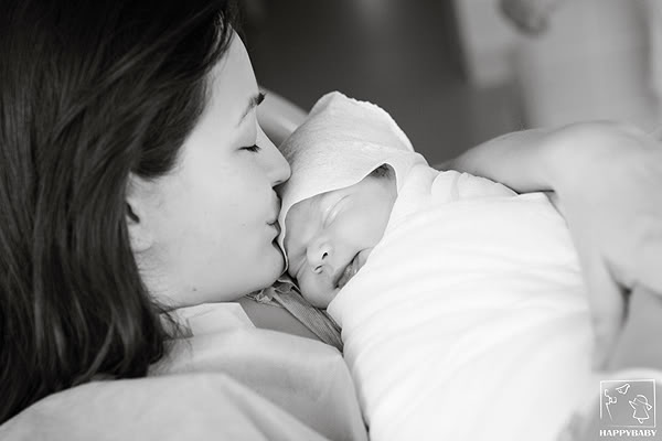 фотовыставка, В Севастополе демонстрируют «Чудо Рождения».