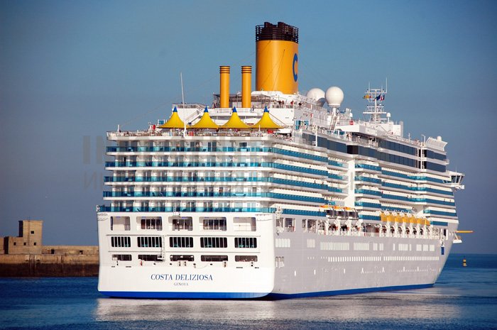 В морской порт Ялты зайдет 5-звездочный плавучий отель Круиз, В морской порт Ялты зайдет 5-звездочный плавучий отель