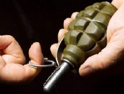 Боеприпасы, Житель Красноперекопска разгуливал по улице с гранатой в кармане