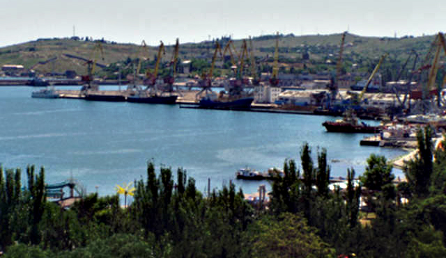 Порту Феодосии вернули незаконно изъятый участок Порту Феодосии вернули незаконно изъятый участок