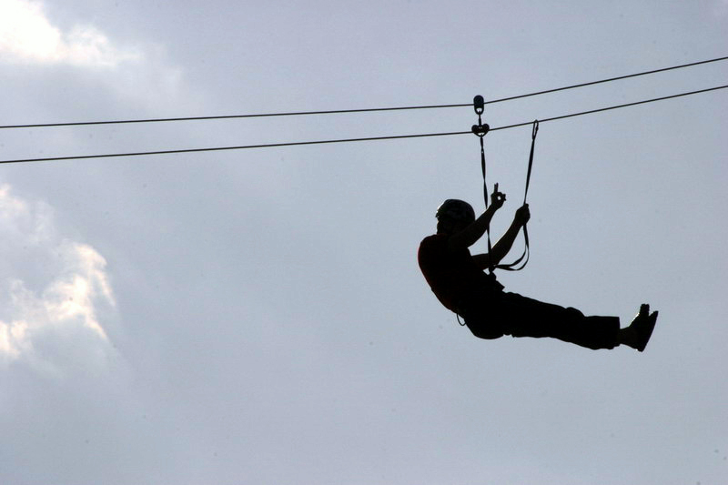 В Судаке натянут самый длинный в Украине троллей рекорд, В Судаке натянут самый длинный в Украине троллей