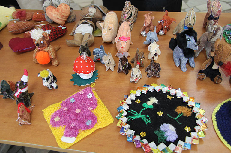 Благотворительность, В Крыму на ярмарке детских поделок собрали более 12 тыс. грн. 