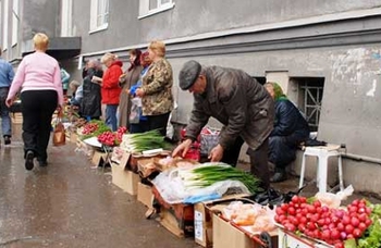 стихийная торговля, Симферопольцев призывают игнорировать стихийные рынки