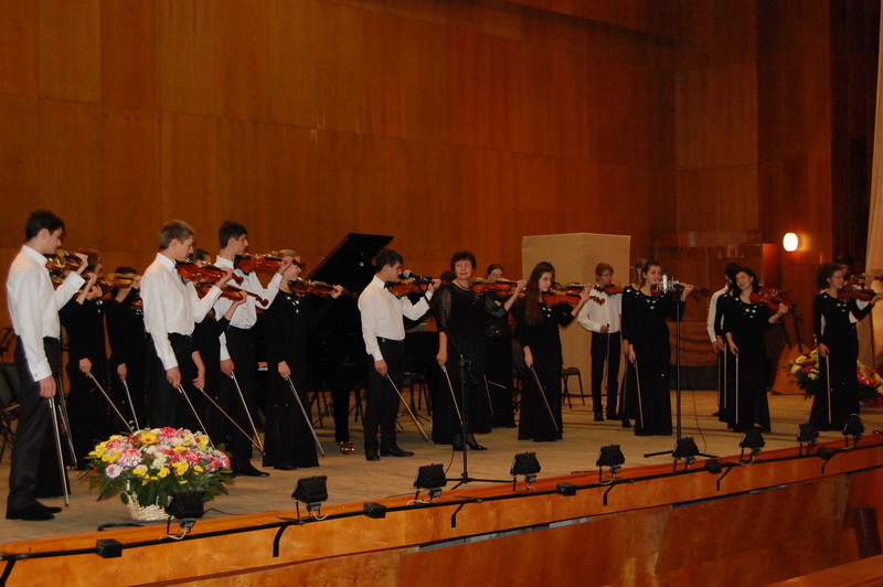 В Симферополе открылся международный конкурс пианистов конкурс пианистов Караманова, В Симферополе открылся международный конкурс пианистов