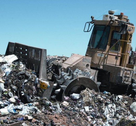 Возле аэропорта Симферополя уберут свалки мусора Свалка, Возле аэропорта Симферополя уберут свалки мусора