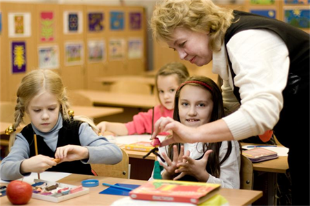 В городах и районах Крыма разработают программы развития внешкольного образования Образование, В городах и районах Крыма разработают программы развития внешкольного образования