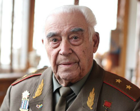 Агрессию в Киеве нужно остановить, – Герой Советского Союза политическая ситуация в Украине, Агрессию в Киеве нужно остановить, – Герой Советского Союза